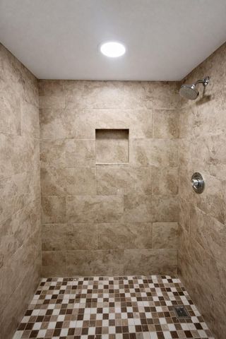 6016 NW 172nd Terrace Circle, Hialeah, FL 33015