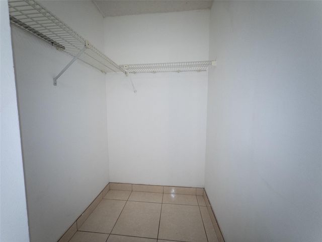 6016 NW 172nd Terrace Circle, Hialeah, FL 33015