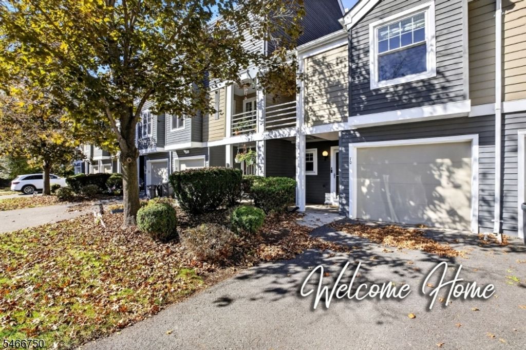70 Village Cir, Bridgewater Twp., NJ 08807 — exterior