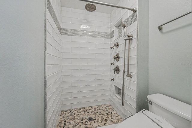 817 LAKE DOE BOULEVARD, Apopka, FL 32703