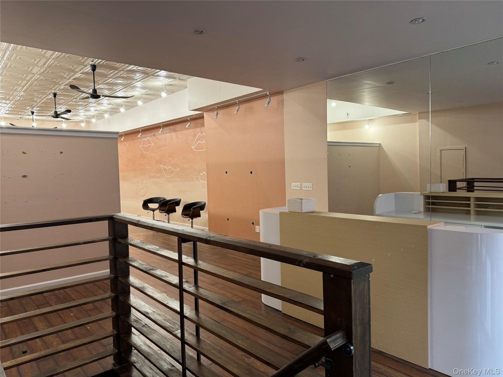 754 Manhattan Avenue STORE, Brooklyn, NY 11222 — photo 4