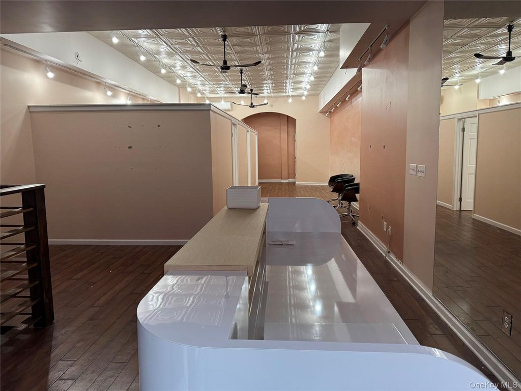 754 Manhattan Avenue STORE, Brooklyn, NY 11222 — photo 5