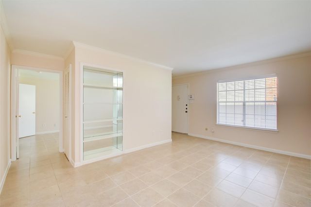 2350 Bering Drive 71, Houston, TX 77057