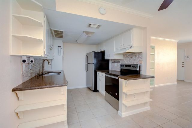 2350 Bering Drive 71, Houston, TX 77057