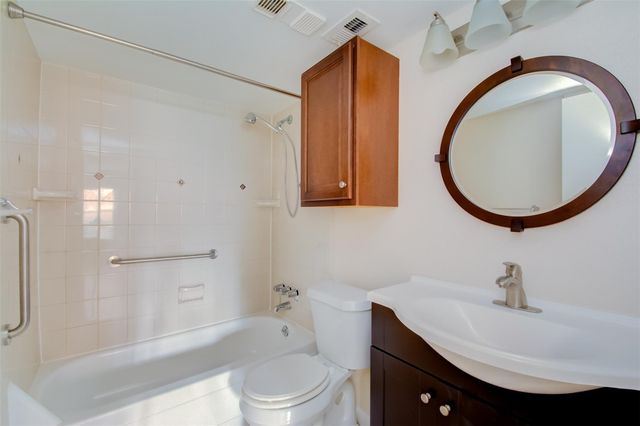 2350 Bering Drive 71, Houston, TX 77057