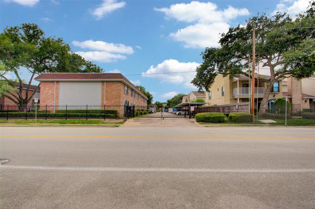 2350 Bering Drive 71, Houston, TX 77057