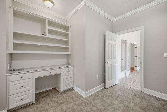 217 Greenwood Pl, Hattiesburg, MS 39402