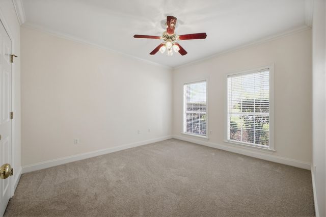 217 Greenwood Pl, Hattiesburg, MS 39402