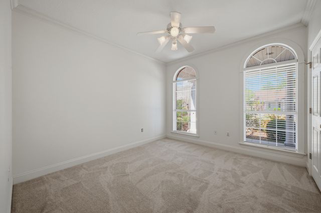 217 Greenwood Pl, Hattiesburg, MS 39402