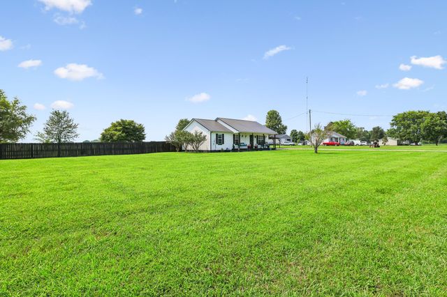 106 Cayenne Rd, Bell Buckle, TN 37020