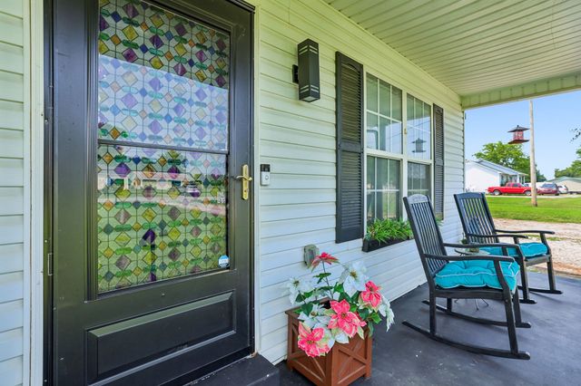 106 Cayenne Rd, Bell Buckle, TN 37020