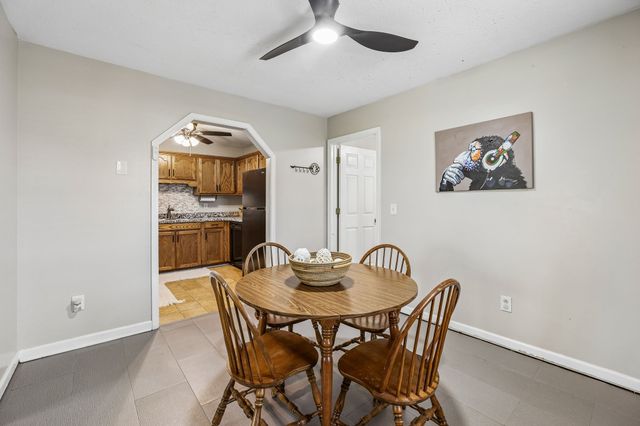 106 Cayenne Rd, Bell Buckle, TN 37020