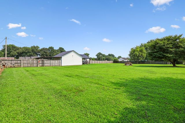 106 Cayenne Rd, Bell Buckle, TN 37020