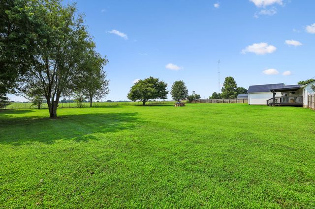 106 Cayenne Rd, Bell Buckle, TN 37020
