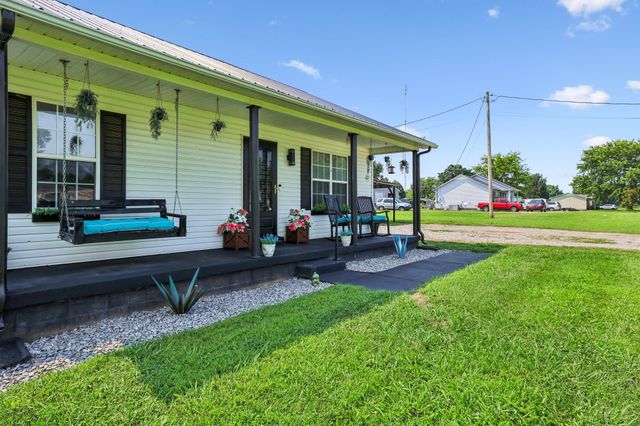106 Cayenne Rd, Bell Buckle, TN 37020