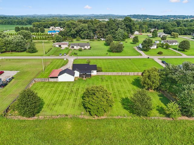 106 Cayenne Rd, Bell Buckle, TN 37020
