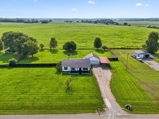 106 Cayenne Rd, Bell Buckle, TN 37020