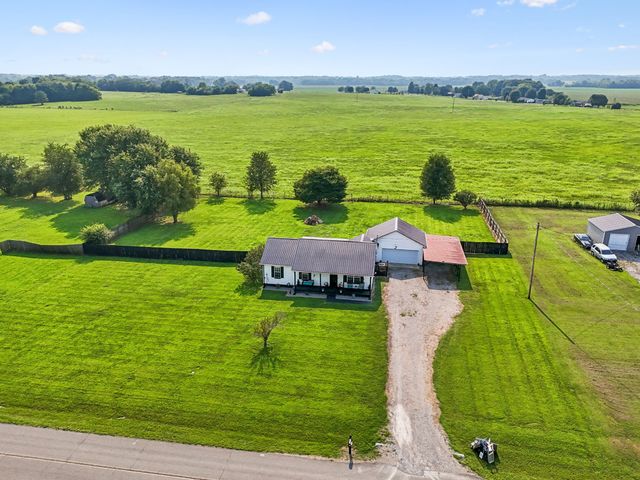 106 Cayenne Rd, Bell Buckle, TN 37020