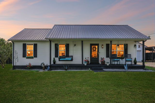 106 Cayenne Rd, Bell Buckle, TN 37020