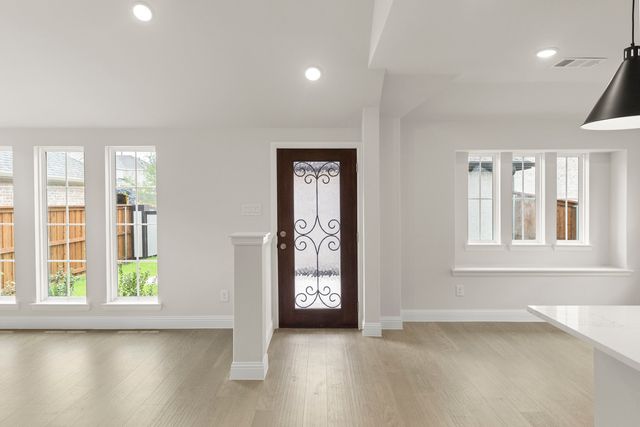 920 Lost Mine Trail, Little Elm, TX 75068