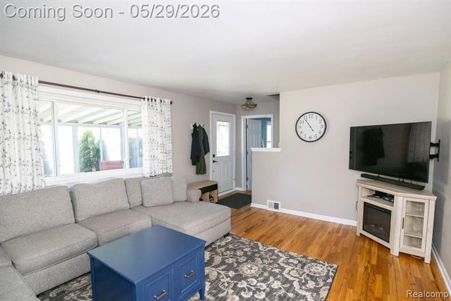 3757 Cone Avenue, Rochester Hills, MI 48309