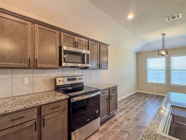 801 Meadow Creek Lane, Josephine, TX 75189