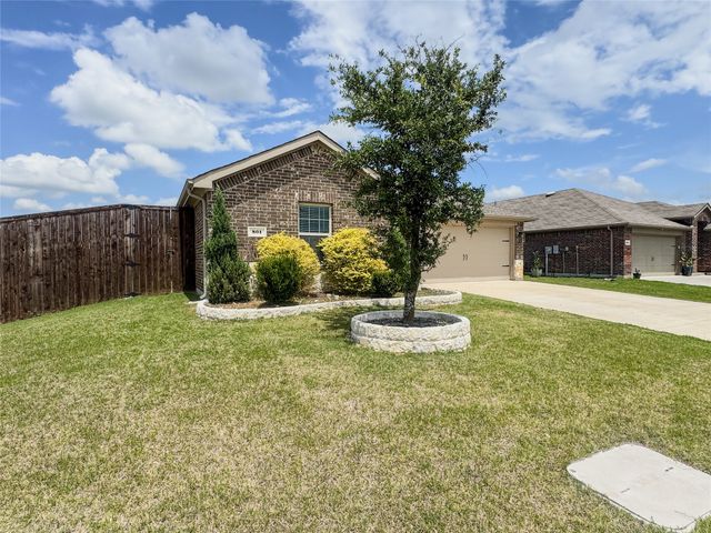 801 Meadow Creek Lane, Josephine, TX 75189