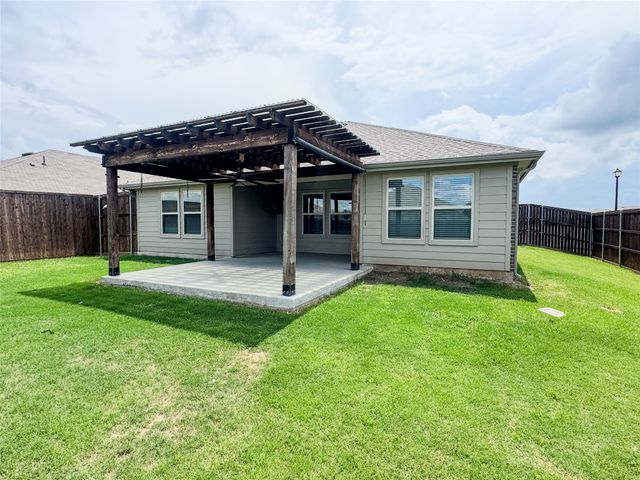 801 Meadow Creek Lane, Josephine, TX 75189