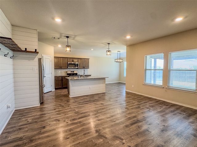 801 Meadow Creek Lane, Josephine, TX 75189