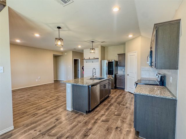 801 Meadow Creek Lane, Josephine, TX 75189