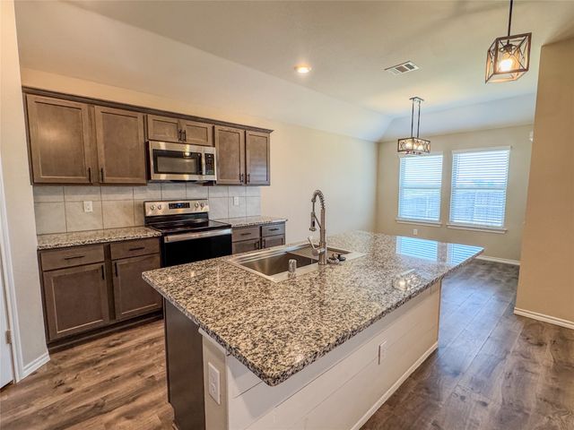 801 Meadow Creek Lane, Josephine, TX 75189