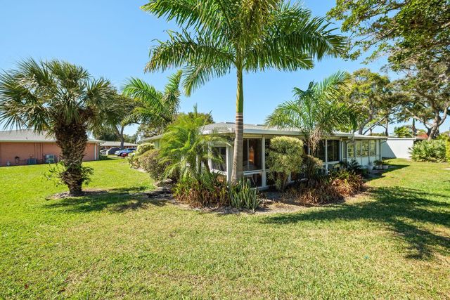 1271 NW 18th Avenue 5D, Delray Beach, FL 33445