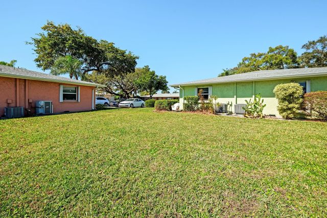 1271 NW 18th Avenue 5D, Delray Beach, FL 33445