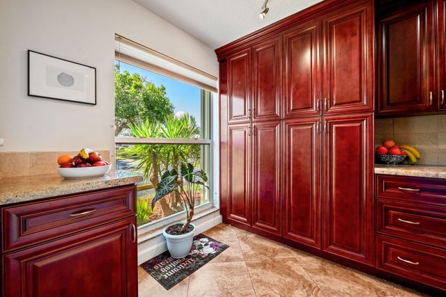 1271 NW 18th Avenue 5D, Delray Beach, FL 33445