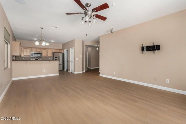 1676 W OWENS Way, Anthem, AZ 85086