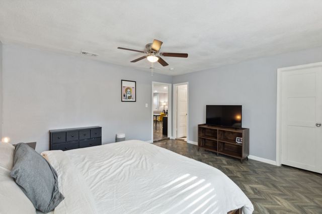 2630 Springvale Drive, Farmers Branch, TX 75234