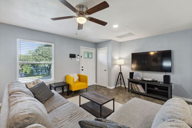 2630 Springvale Drive, Farmers Branch, TX 75234