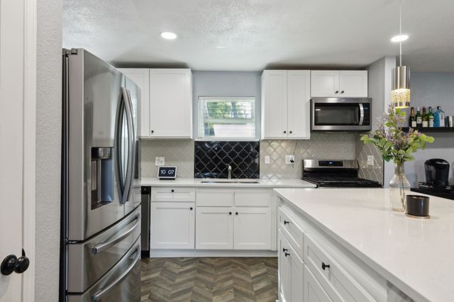 2630 Springvale Drive, Farmers Branch, TX 75234