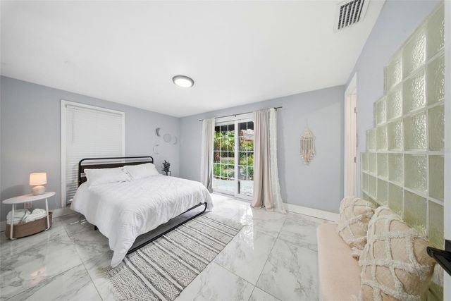 12116 N 52ND STREET, Temple Terrace, FL 33617