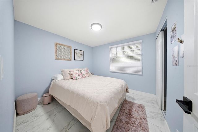 12116 N 52ND STREET, Temple Terrace, FL 33617