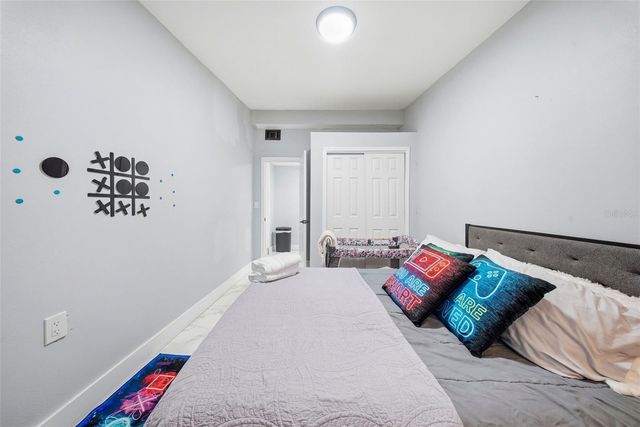 12116 N 52ND STREET, Temple Terrace, FL 33617