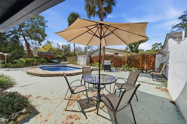 12116 N 52ND STREET, Temple Terrace, FL 33617