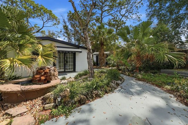 12116 N 52ND STREET, Temple Terrace, FL 33617