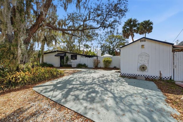 12116 N 52ND STREET, Temple Terrace, FL 33617