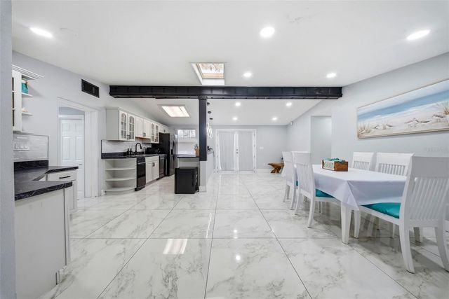 12116 N 52ND STREET, Temple Terrace, FL 33617