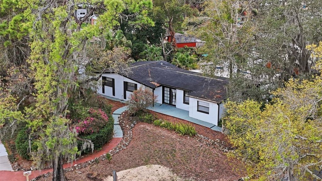 12116 N 52ND STREET, Temple Terrace, FL 33617