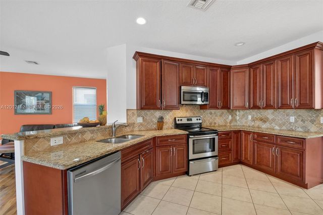 7055 Via Leonardo, Lake Worth, FL 33467