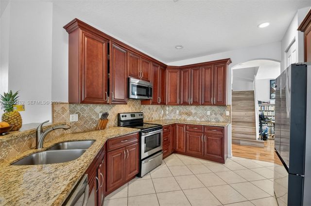 7055 Via Leonardo, Lake Worth, FL 33467