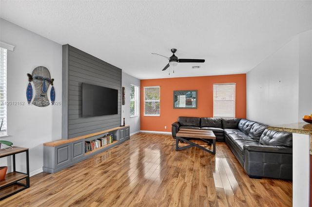 7055 Via Leonardo, Lake Worth, FL 33467