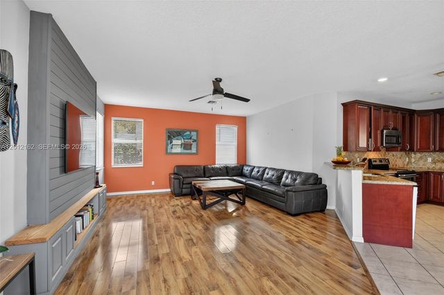 7055 Via Leonardo, Lake Worth, FL 33467